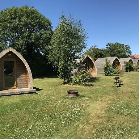 Wolds Glamping Camping York