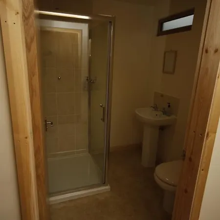 אתר קמפינג Wolds Glamping 3*