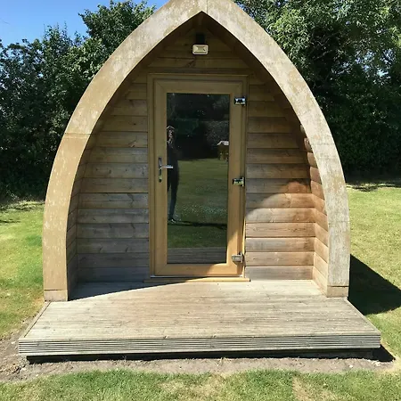 Wolds Glamping 3* York